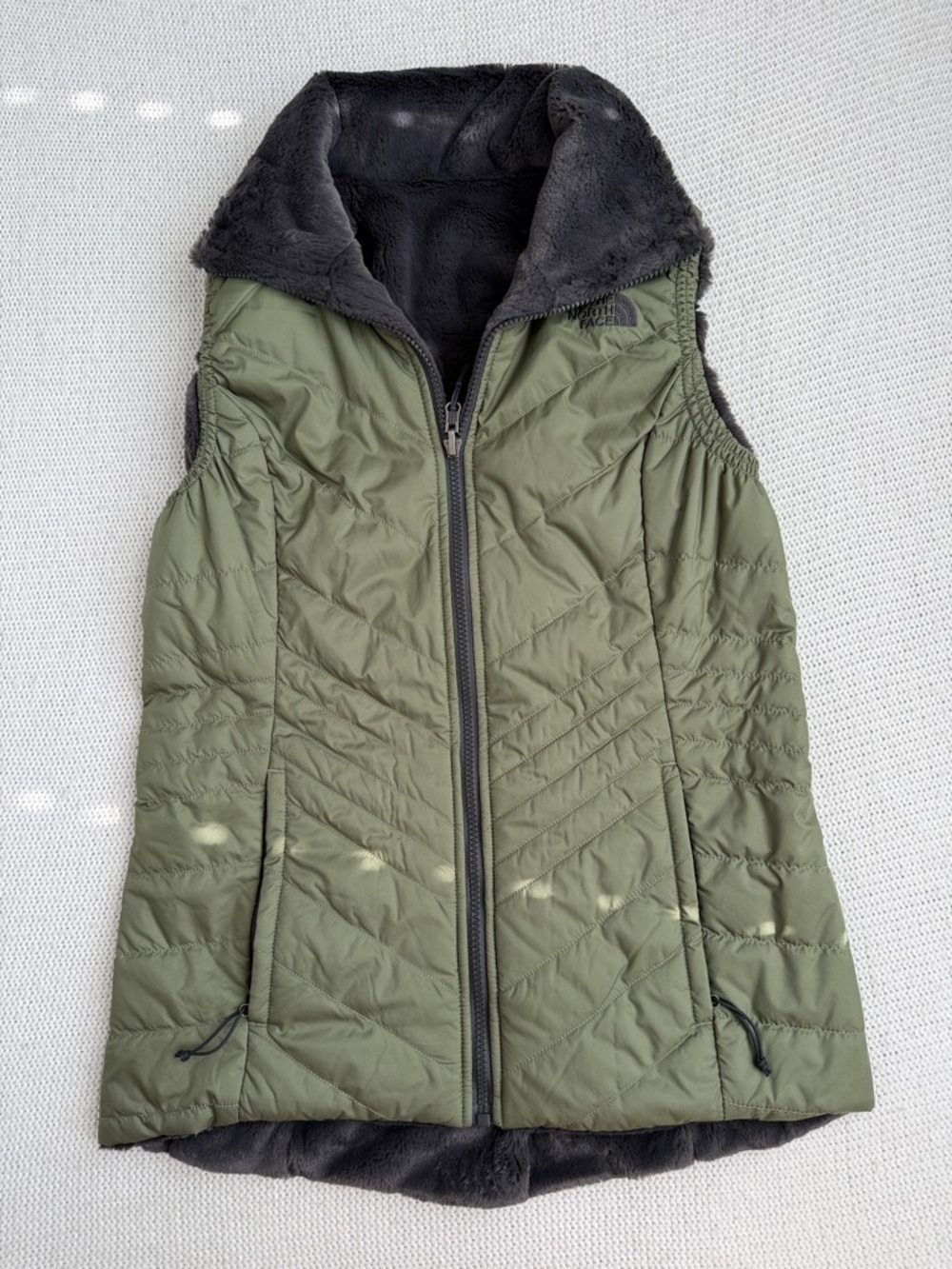 The North Face Reversible Mosbud Faux Fur Vest Green Size Small